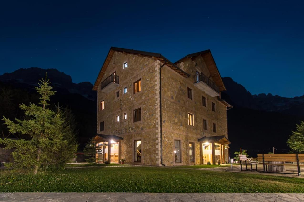 Hotel Margjeka 3*